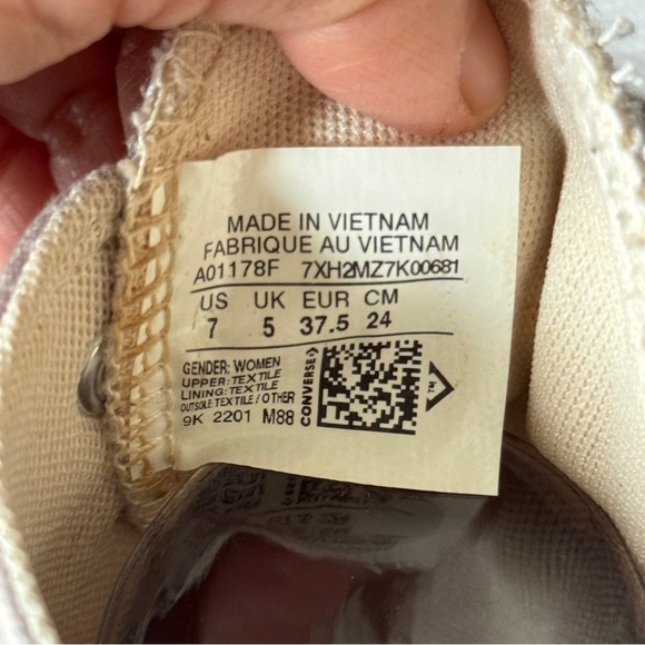 Converse Women's lavender High-Top platform Sneakers size 7 - Picture 11 of 11